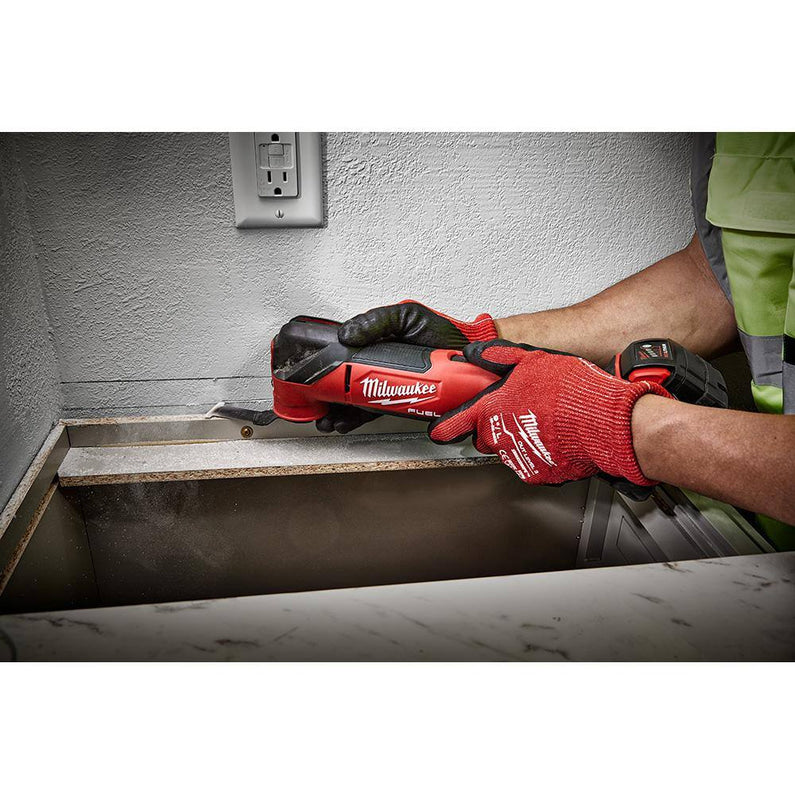 2836-21 M18 FUEL 18V Lithium-Ion Cordless Brushless Oscillating Multi-Tool Kit with one 5.0 Ah Battery, Charger and Tool Bag