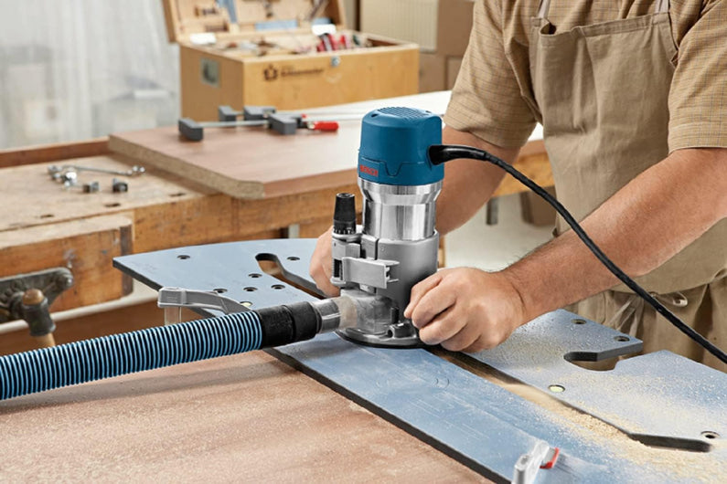 BOSCH 1617EVSPK Wood 12 Amp Router Tool Combo Kit 2.25 Horsepower Plunge Router & Fixed Base with a Variable Speed