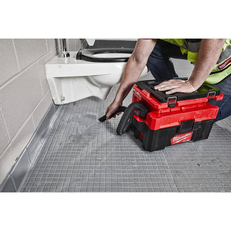 0970-20-48-11-1862 M18 FUEL PACKOUT 18-Volt Lithium-Ion Cordless 2.5 Gal. Wet/Dry Vacuum with (2) M18 HIGH OUTPUT 6.0 Ah Batteries