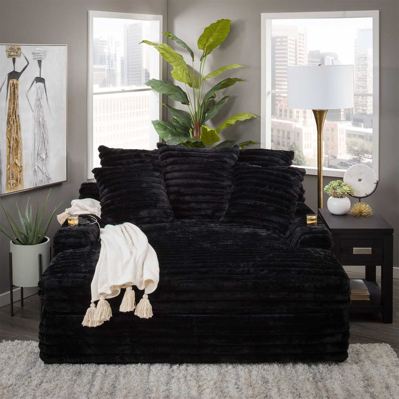 Nestle Chaise Lounge With Dual Cupholders And Charging Ports