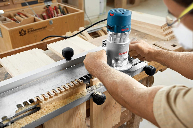 BOSCH 1617EVSPK Wood 12 Amp Router Tool Combo Kit 2.25 Horsepower Plunge Router & Fixed Base with a Variable Speed