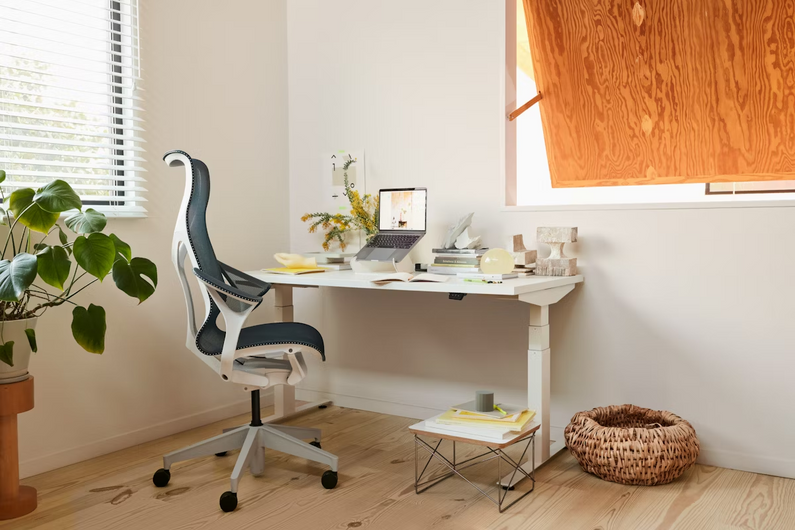 Cosm Chair, Mid Back