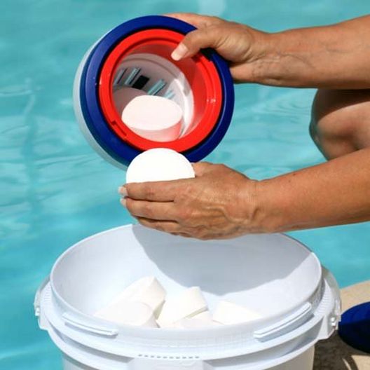 Leslie's – 3 in. Jumbo Chlorine Pool Tabs – 20 lbs. Bucket