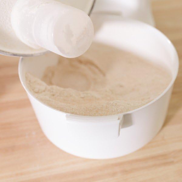 Classic high-speed electric grain grinder, a wheat flour grinder used for making fresh flour, equipped with a stainless steel grinding head